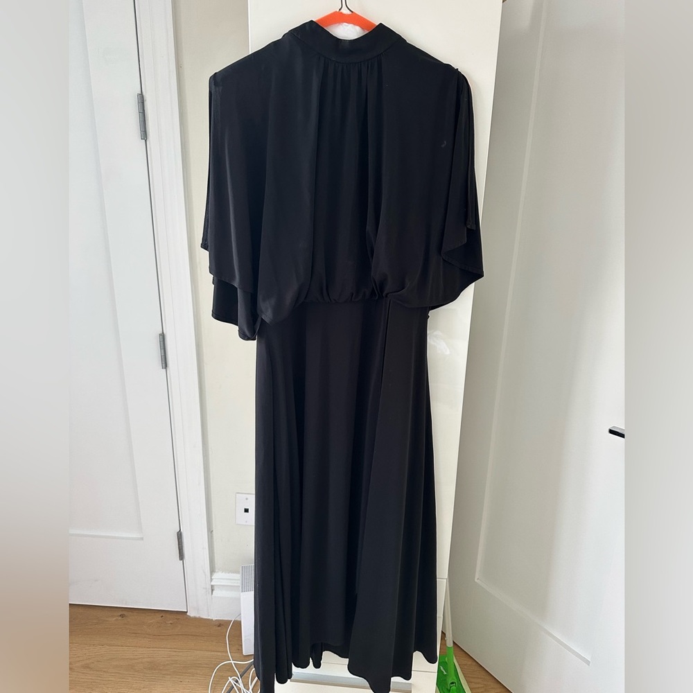 Elegant flowy Black Trina Turk Dress